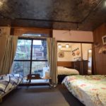 ホステル（ゲストハウス[日本]/ドミトリー）の個室 ゲスト5人 ワンルーム ベッド3台 3共用バスルーム